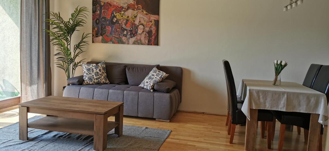 Kazinczy 52 B Apartment Budapest Kültér fotó
